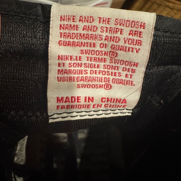 Nike Air Jordan 1 AJ1 Retro High Fearless red white blue Patent CK5666-100 9..5 - Picture 11 of 12